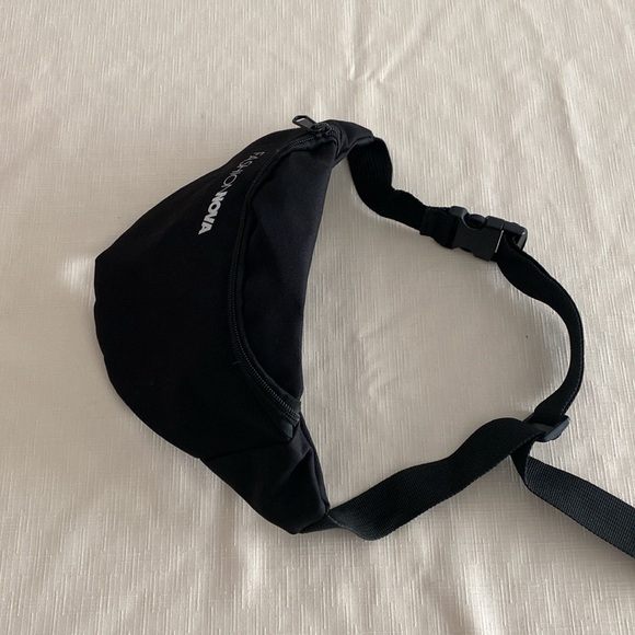 Fashion Nova Waist bag - Picture 5 of 5